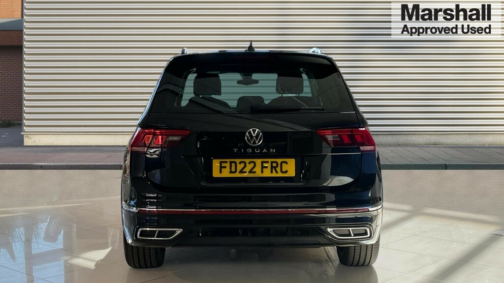 Volkswagen Tiguan Tiguan 1.5 Tsi 150 R-line Dsg FD22FRC Black #4