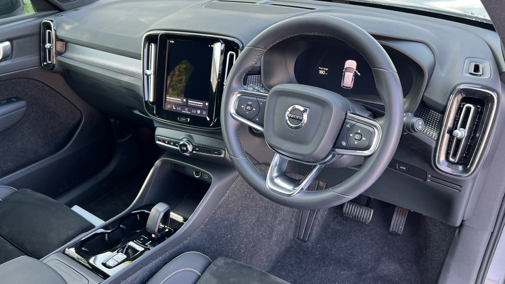 Volvo XC40 Xc40 2.0 B3p Plus Dark LJ24EBH Grey #4