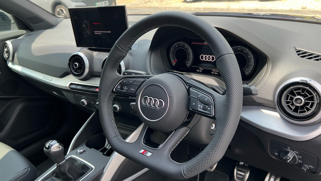 Audi Q2 Audi Q2 Estate 35 Tfsi Black Edition Blue #6