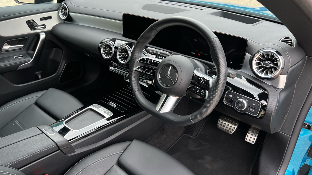 Mercedes-Benz CLA Class Cla 220D Amg Line Premium Plus Tip KR25MHK Blue #3
