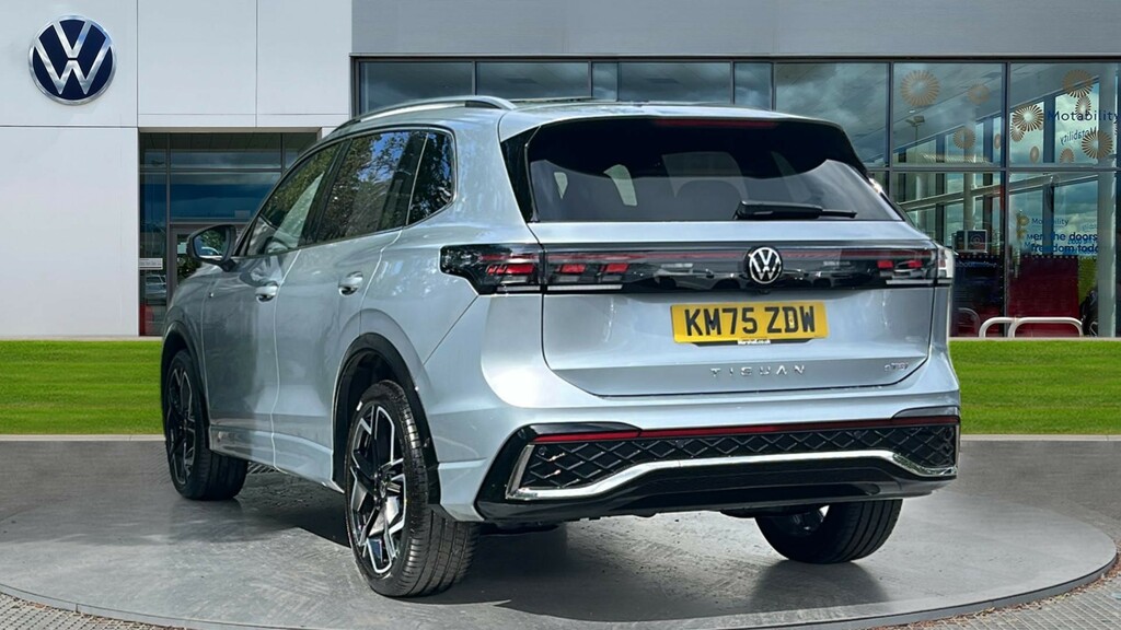 Volkswagen Tiguan Tiguan 1.5 Etsi 150 R-line Dsg KM75ZDW Silver #3