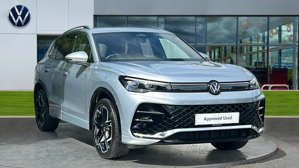 Volkswagen Tiguan Tiguan 1.5 Etsi 150 R-line Dsg Silver