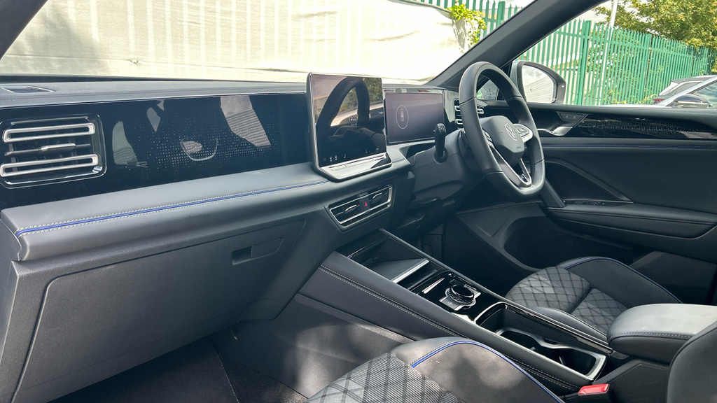 Volkswagen Tiguan Tiguan 1.5 Etsi 150 R-line Dsg KM75ZDW Silver #2
