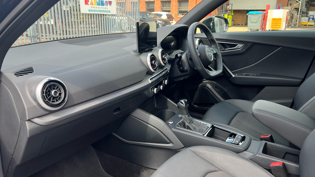 Audi Q2 Q2 35 Tfsi Black Edition S Tronic Tech Pro LX26OLE Blue #2