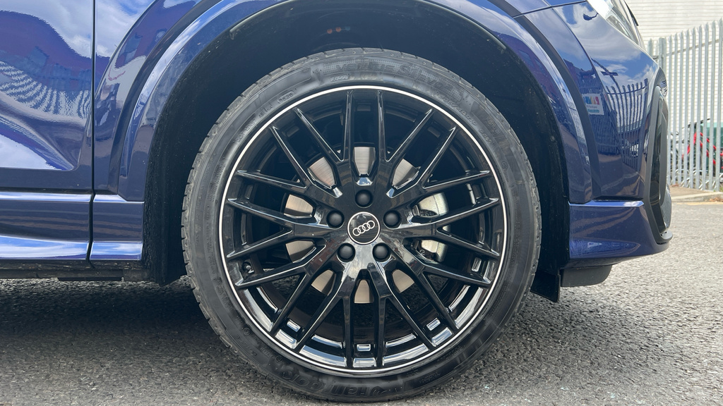 Audi Q2 Q2 35 Tfsi Black Edition S Tronic Tech Pro LX26OLE Blue #5