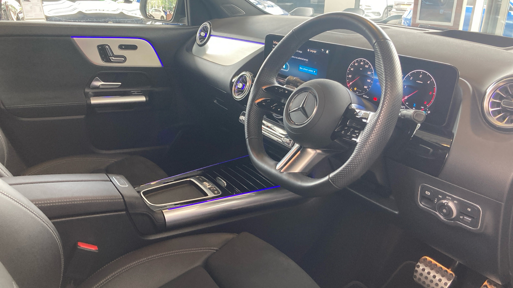 Mercedes-Benz GLA Class Gla 220D 4Matic Amg Line Premium Plus KO25TPU Grey #3