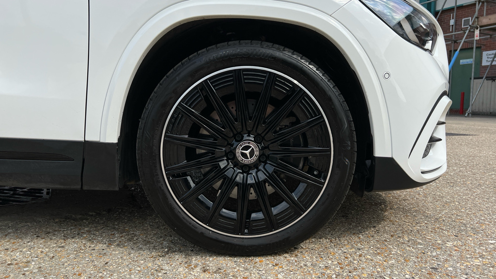 Mercedes-Benz GLA Class Gla 220D 4Matic Amg Line Premium Plus KS25WPU White #5