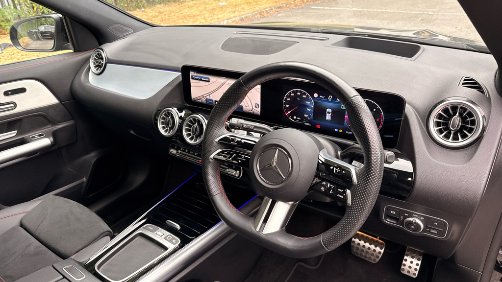 Mercedes-Benz GLA Class Gla 220D 4Matic Amg Line Premium Plus KR25JLO Black #3
