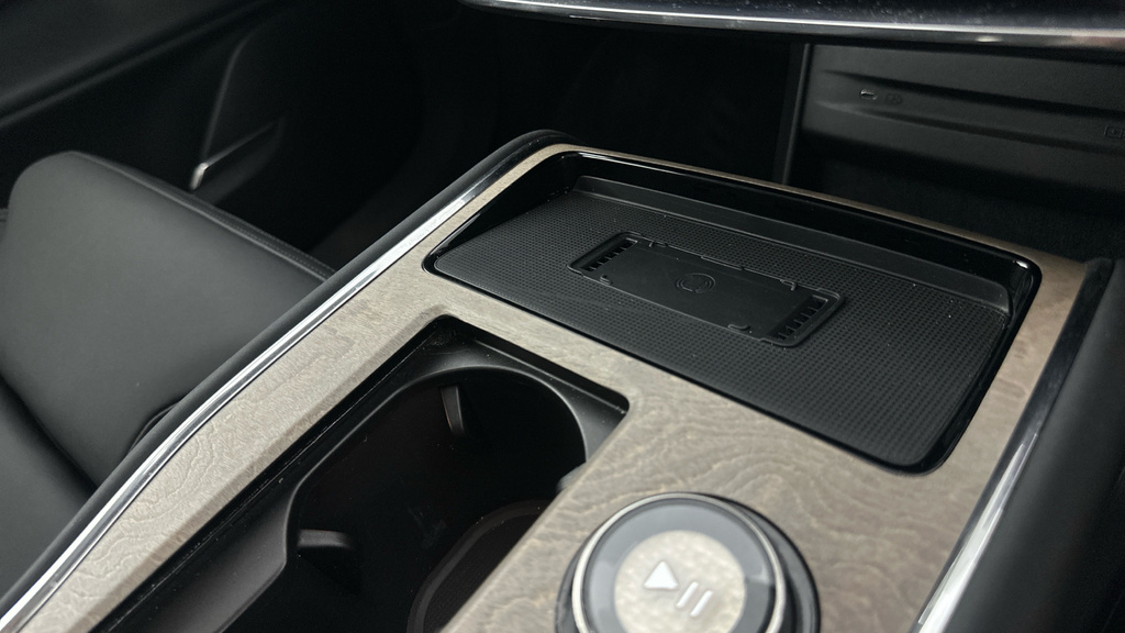 Volvo EX90 Twin Motor Performance Ultra Blue #23