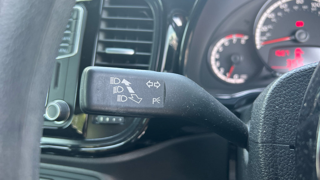 Volkswagen Beetle Design Tsi Bluemotion Technology Black #25