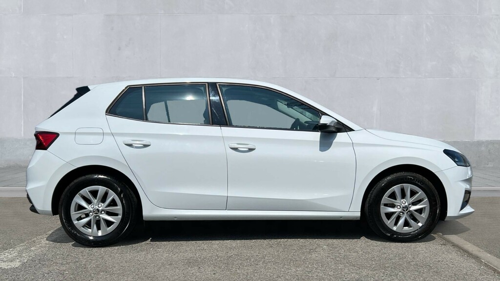 Skoda Fabia Fabia 1.0 Mpi 80 Se Comfort AY73XNX White #4