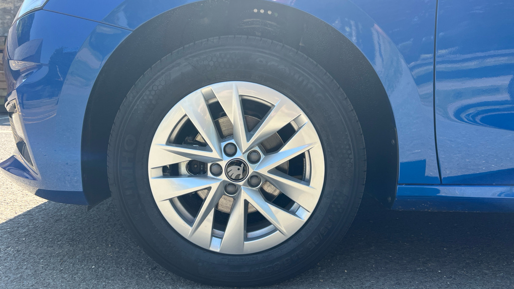 Skoda Fabia Skoda Fabia Hatchback 1.0 Mpi 80 Se Edition Blue #5