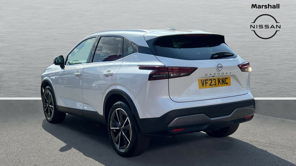 Nissan Qashqai Qashqai 1.3 Dig-t Mh 158 Tekna Xtronic VF23KNC White #2