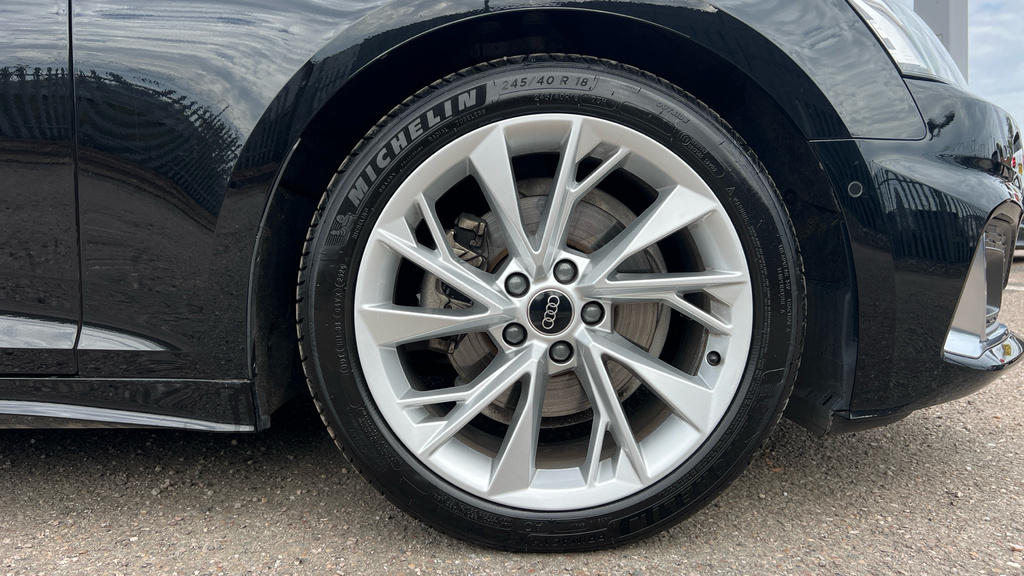 Audi A5 A5 35 Tfsi Sport S Tronic GX24WRF Black #5