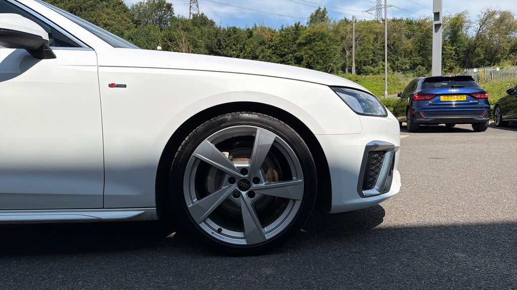 Audi A4 Avant A4 40 Tfsi 204 S Line S Tronic RV24ZXL White #5
