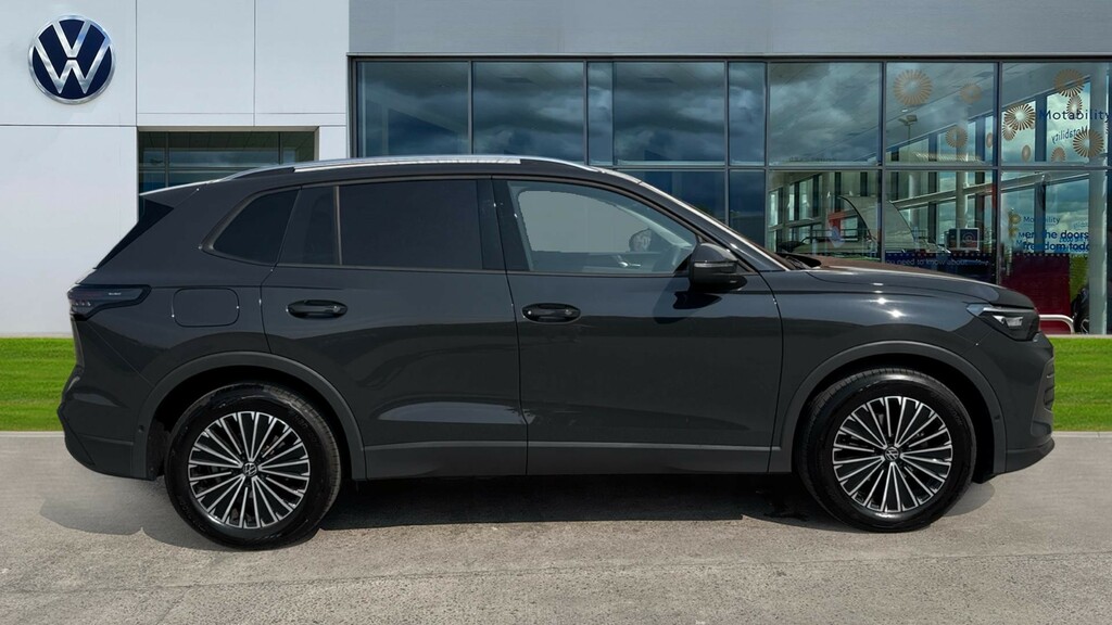 Volkswagen Tiguan Tiguan 1.5 Etsi Match Dsg AU26NVX Grey #4