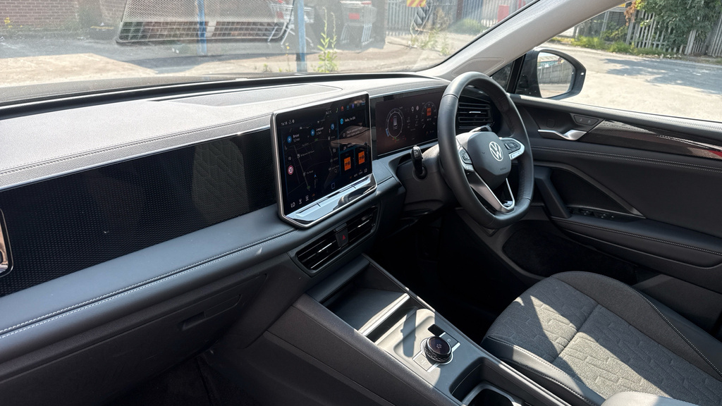 Volkswagen Tiguan Tiguan 1.5 Etsi Match Dsg AU26NVX Grey #2