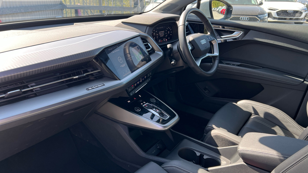 Audi Q4 E Tron Q4 210Kw 45 Quattro 82Kwh Sport Leather LC74WJG White #2