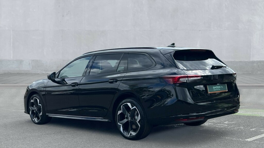 Skoda Superb Skoda Superb Estate 1.5 Tsi Iv Sportline Dsg Black #3
