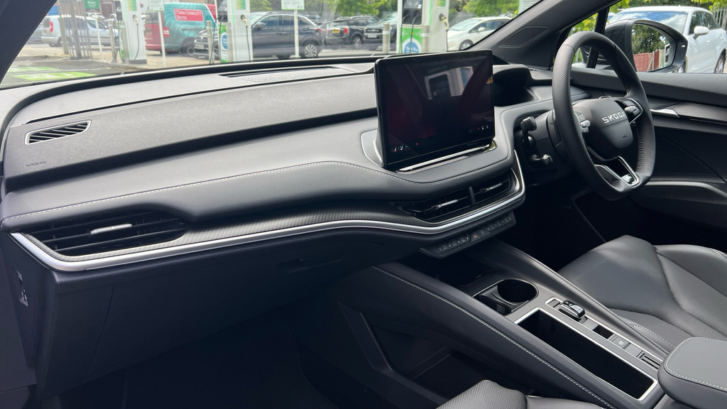 Skoda ENYAQ Skoda Enyaq Coupe 250Kw Vrs 84Kwh 4X4 Black #2