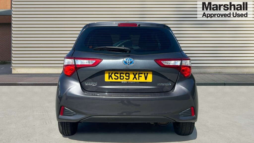 Toyota Yaris Yaris 1.5 Hybrid Icon Cvt KS69XFV Grey #4