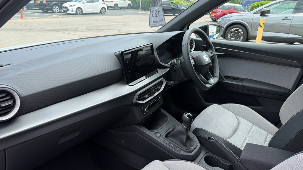 Seat Arona Arona 1.0 Tsi 115 Fr First Edition Hatchback Black #2