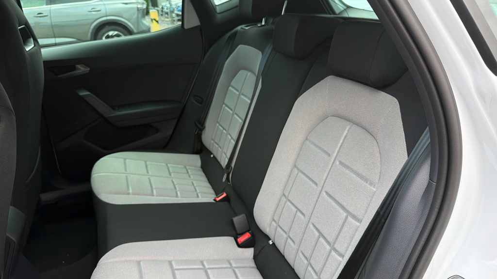 Seat Arona 1.0 Tsi Se Technology White #15