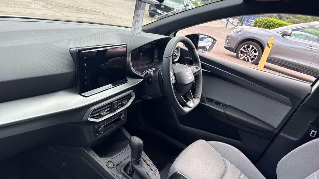 Seat Ibiza Ibiza 1.0 Tsi 115 Fr Sport Dsg Hatchback FG26OWX White #2