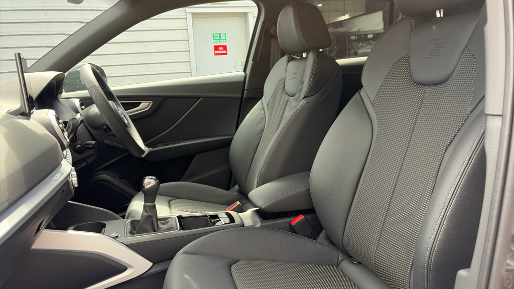 Audi Q2 35 Tfsi S Line S Tronic Tech White #17