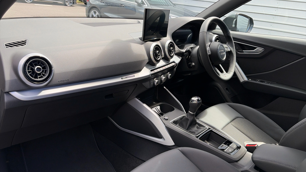 Audi Q2 Audi Q2 Estate 35 Tfsi S Line Grey #2