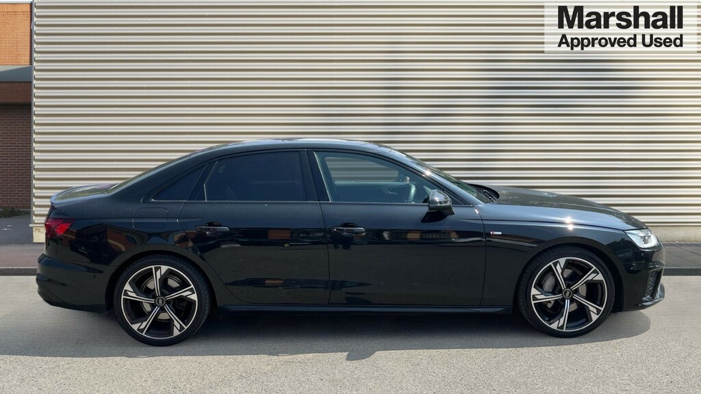 Audi A4 A4 40 Tfsi 204 Black Edition S Tronic RA24ZGK Black #2