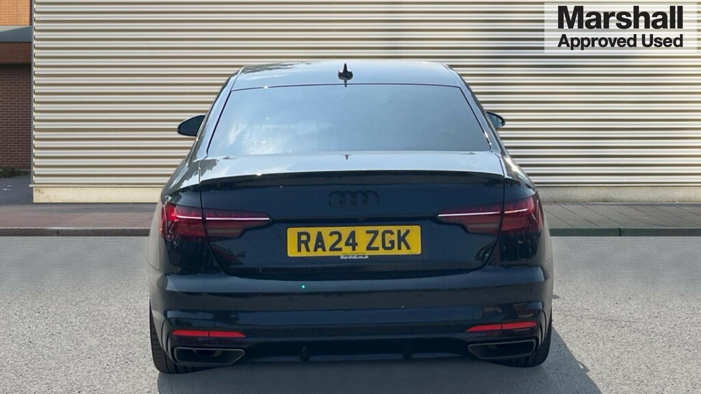 Audi A4 A4 40 Tfsi 204 Black Edition S Tronic RA24ZGK Black #4