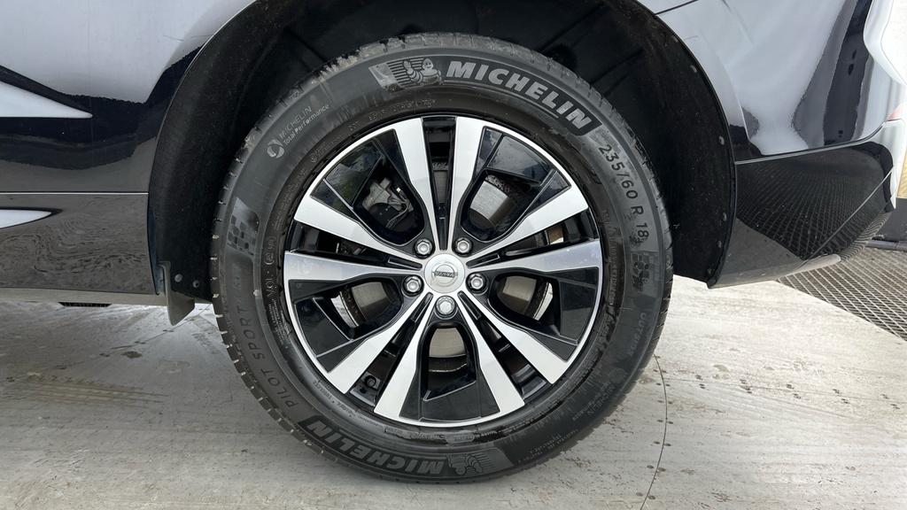 Volvo XC60 Xc60 2.0 B5p Core Awd Geartronic Black #4