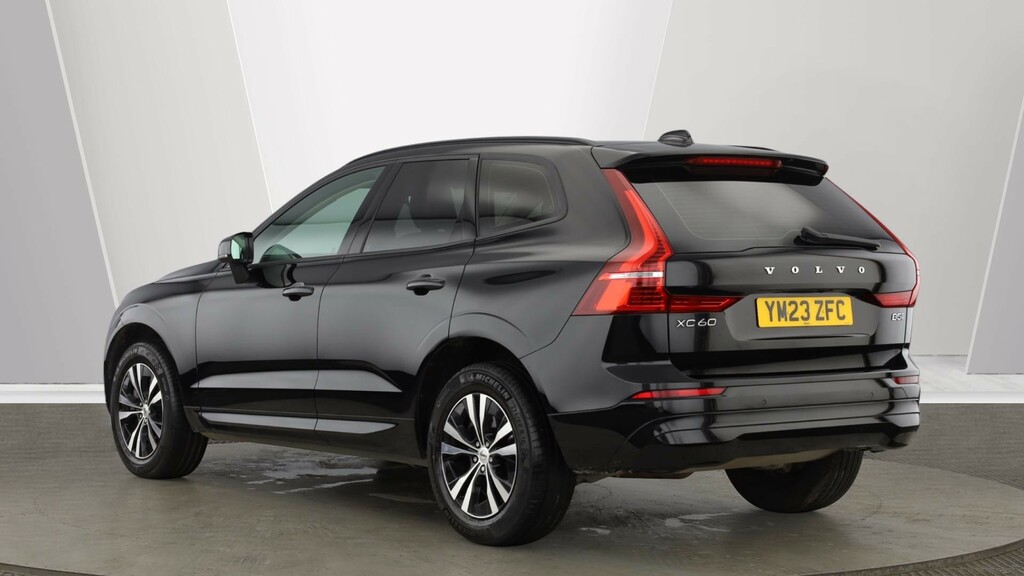 Volvo XC60 Xc60 2.0 B5p Core Awd Geartronic Black #3