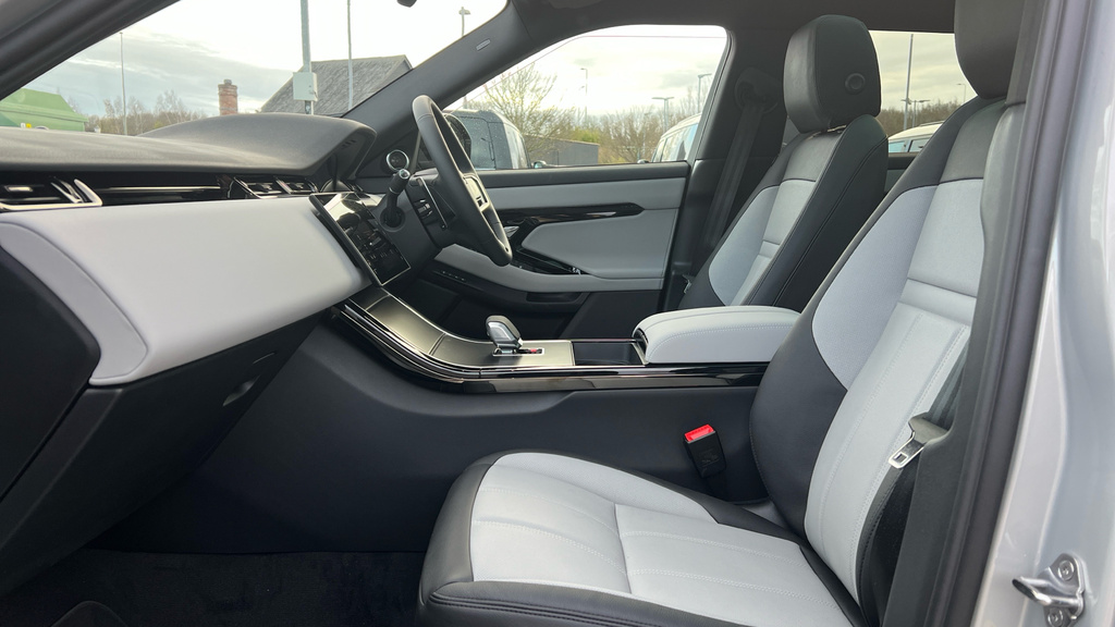 Land Rover Range Rover Evoque Range Rover Evoque 2.0 D200 Edition OE75XNA Silver #3