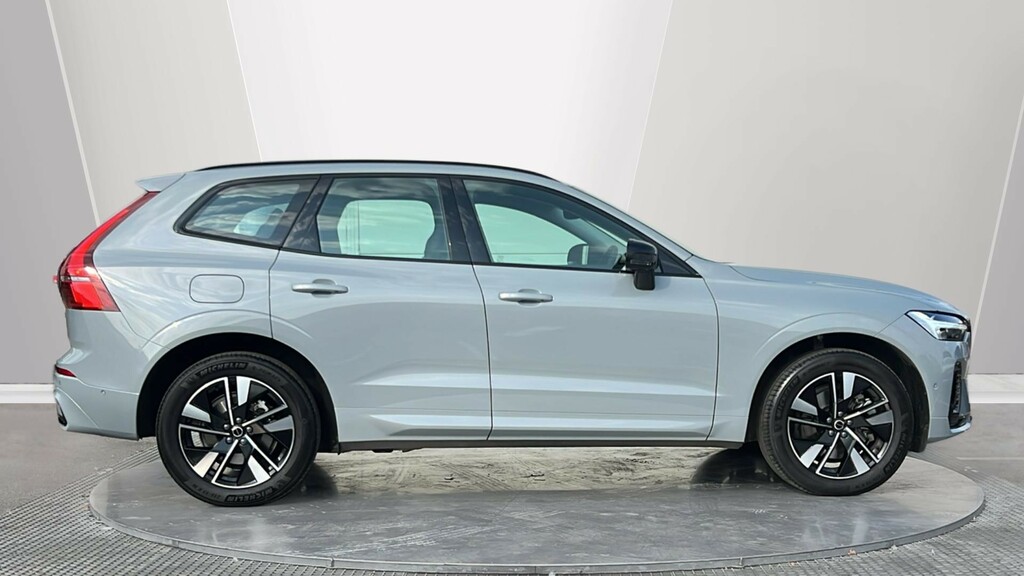 Volvo XC60 Xc60 2.0 B5p Plus Dark Awd Geartronic WF25EYT Grey #3