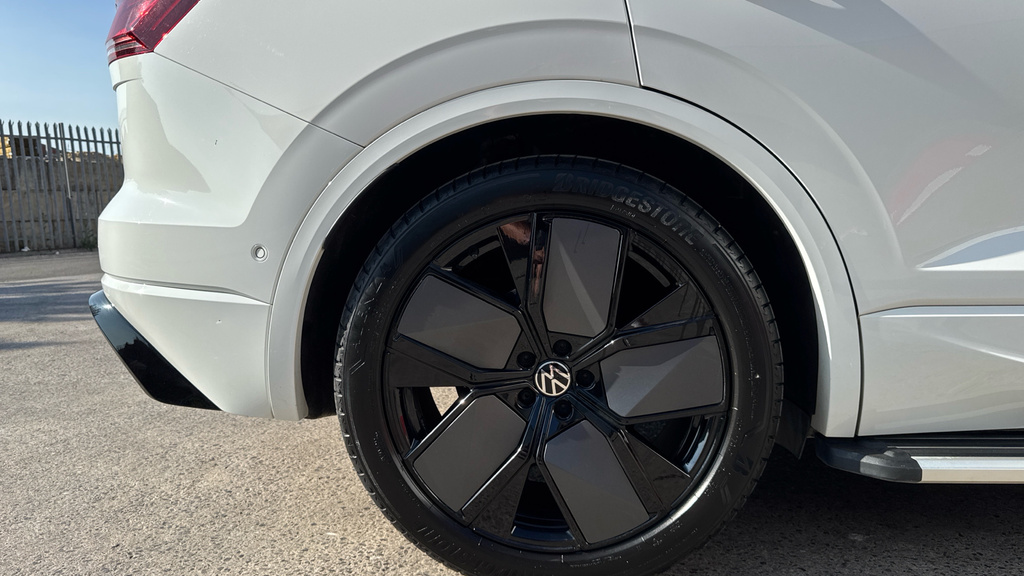 Volkswagen Touareg Touareg 3.0 V6 Tdi 4Motion 286 Black Edition T WJ24MVW White #5