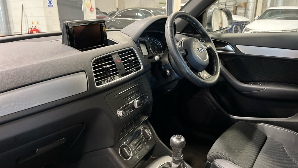 Audi Q3 Q3 1.4T Fsi S Line Edition Grey #2