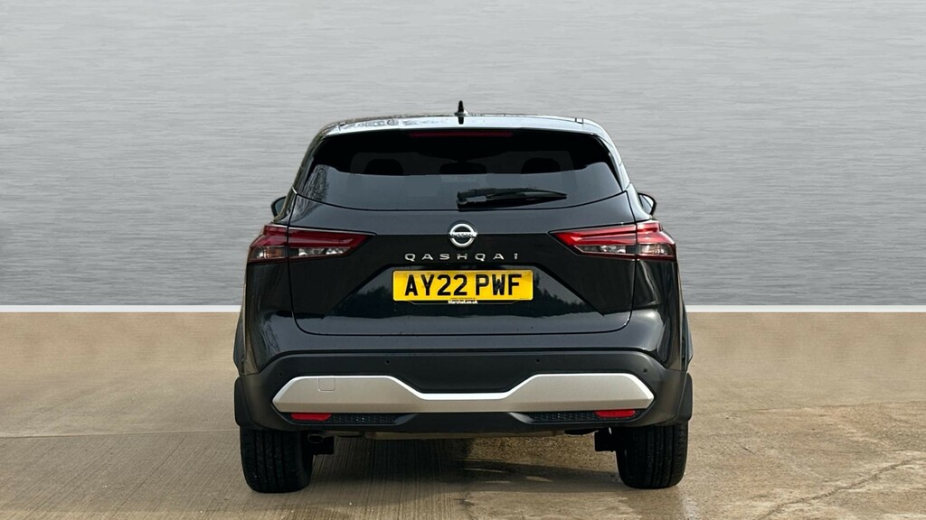 Nissan Qashqai Qashqai 1.3 Dig-t Mh 158 N-connecta Xtronic AY22PWF Black #6