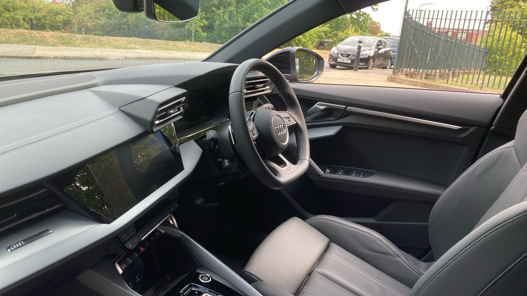 Audi A3 A3 1.5 Tfsi 116 S Line S Tronic Black #2
