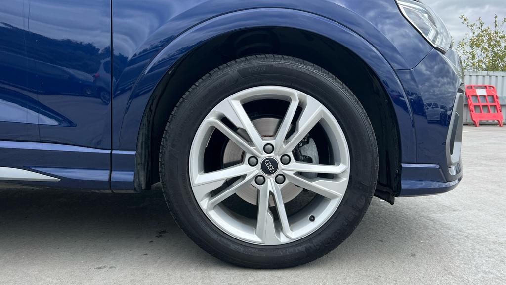 Audi Q3 Q3 35 Tfsi S Line S Tronic Leather AJ25HJK Blue #5