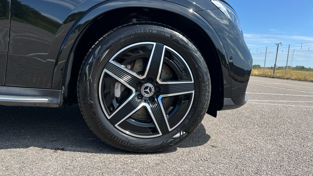 Mercedes-Benz GLC Class Glc 300 4Matic Amg Line 9G-tronic HV25KKT Black #5