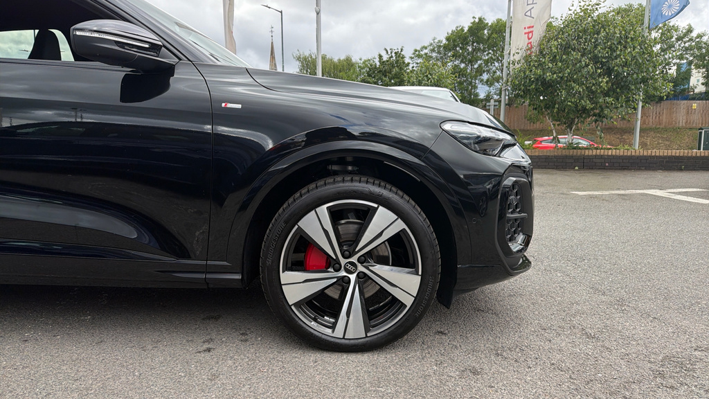 Audi Q5 Q5 2.0 Tfsi Quattro Edition 1 S Tronic Sv Black #5