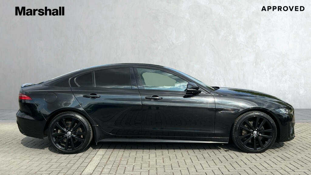 Jaguar XE 2.0 D200 R-dynamic Black Mhev Saloon Grey #5
