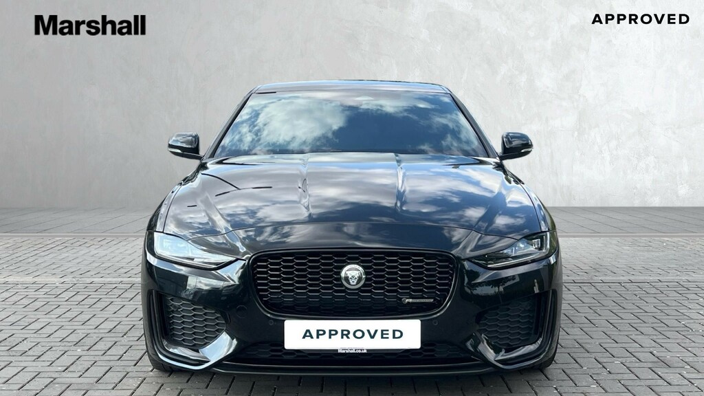 Jaguar XE 2.0 D200 R-dynamic Black Mhev Saloon Grey #7