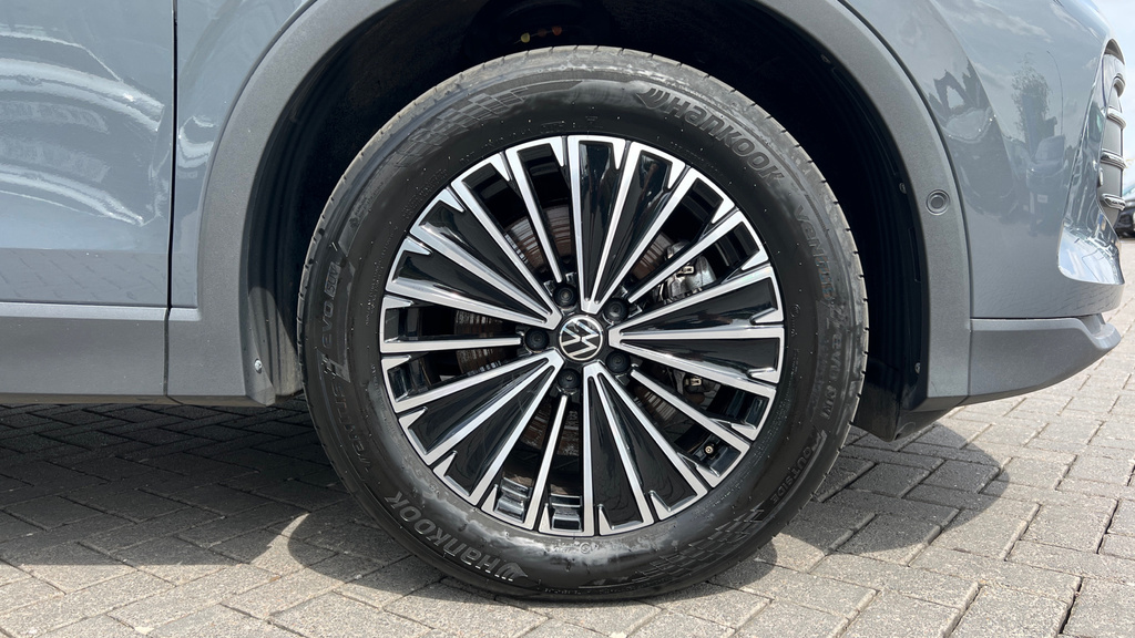 Volkswagen Tiguan Tiguan 1.5 Tsi Ehybrid Match Dsg GJ75UDZ Grey #5