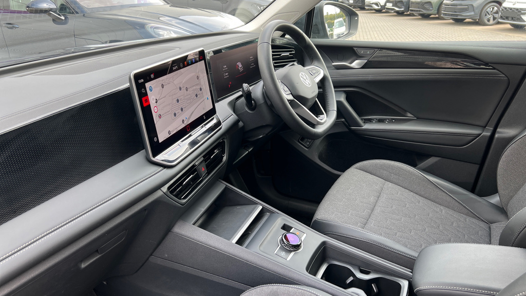 Volkswagen Tiguan Tiguan 1.5 Tsi Ehybrid Match Dsg GJ75UDZ Grey #2