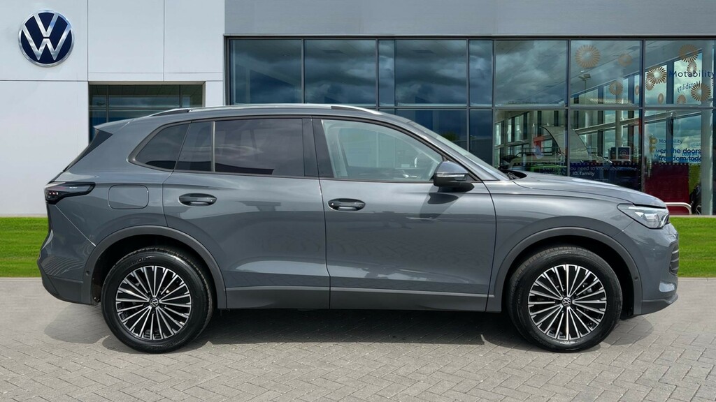 Volkswagen Tiguan Tiguan 1.5 Tsi Ehybrid Match Dsg GJ75UDZ Grey #4