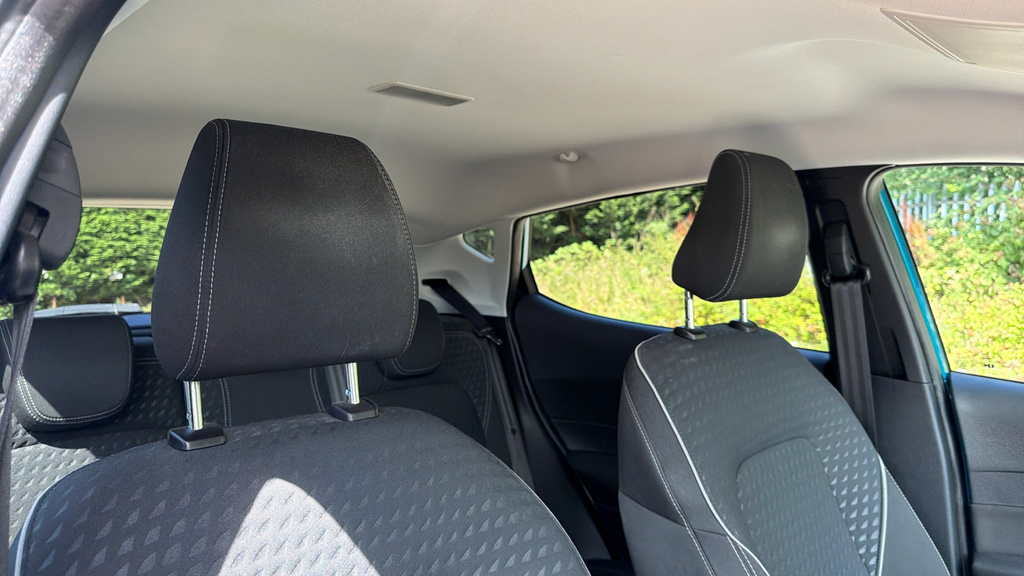 Ford Fiesta 1.0 Ecoboost Titanium Hatchback White #30