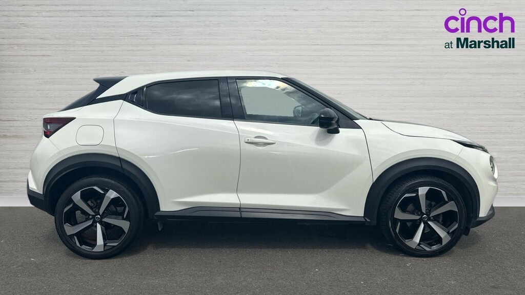 Nissan Juke Juke 1.0 Dig-t 114 Tekna GK21SPV White #2